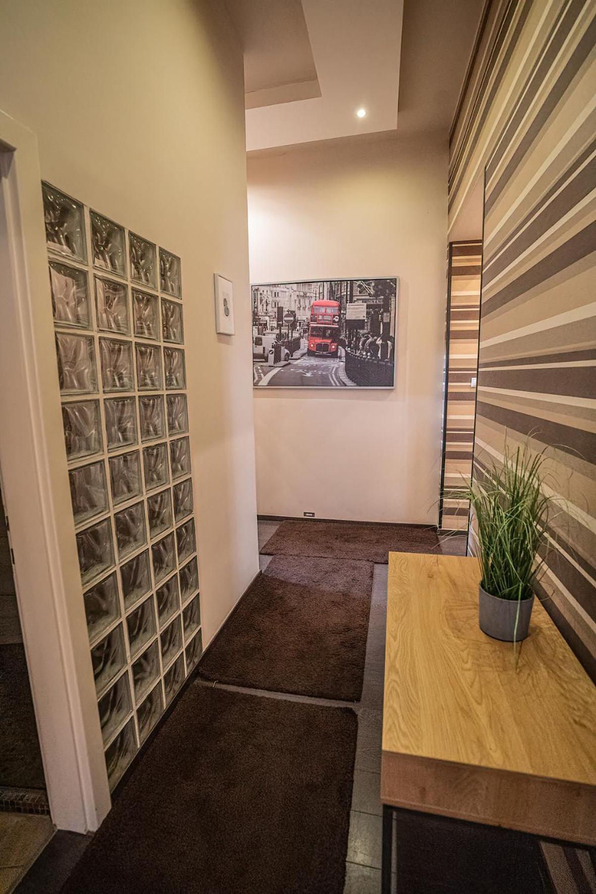 Kelemen Apartment Сегед Экстерьер фото